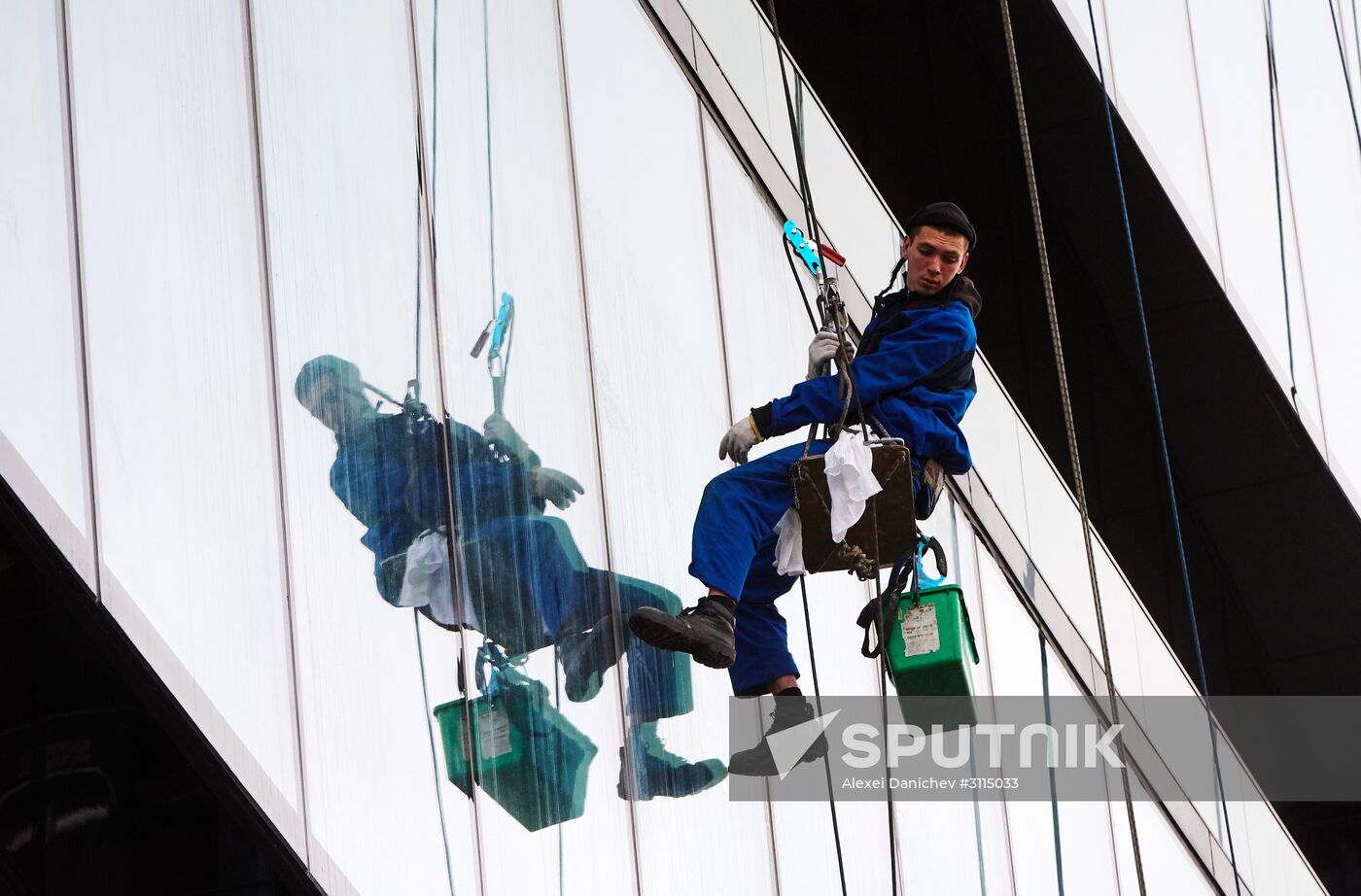 Preparations for St. Petersburg International Economic Forum opening