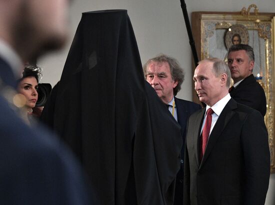 Russian President Vladimir Putin's visit to Paris