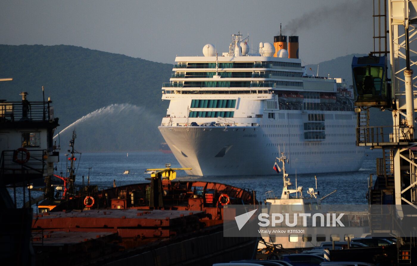 Costa Neo-Romantica ocean liner arrives in Vladivostok