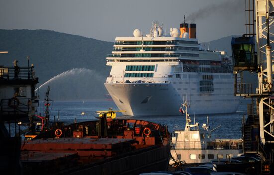 Costa Neo-Romantica ocean liner arrives in Vladivostok