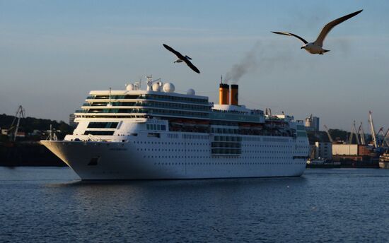 Costa Neo-Romantica ocean liner arrives in Vladivostok