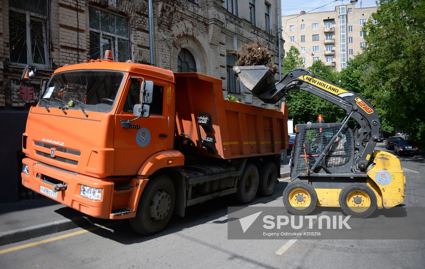 Cleanup operations after hurricane hits Moscow