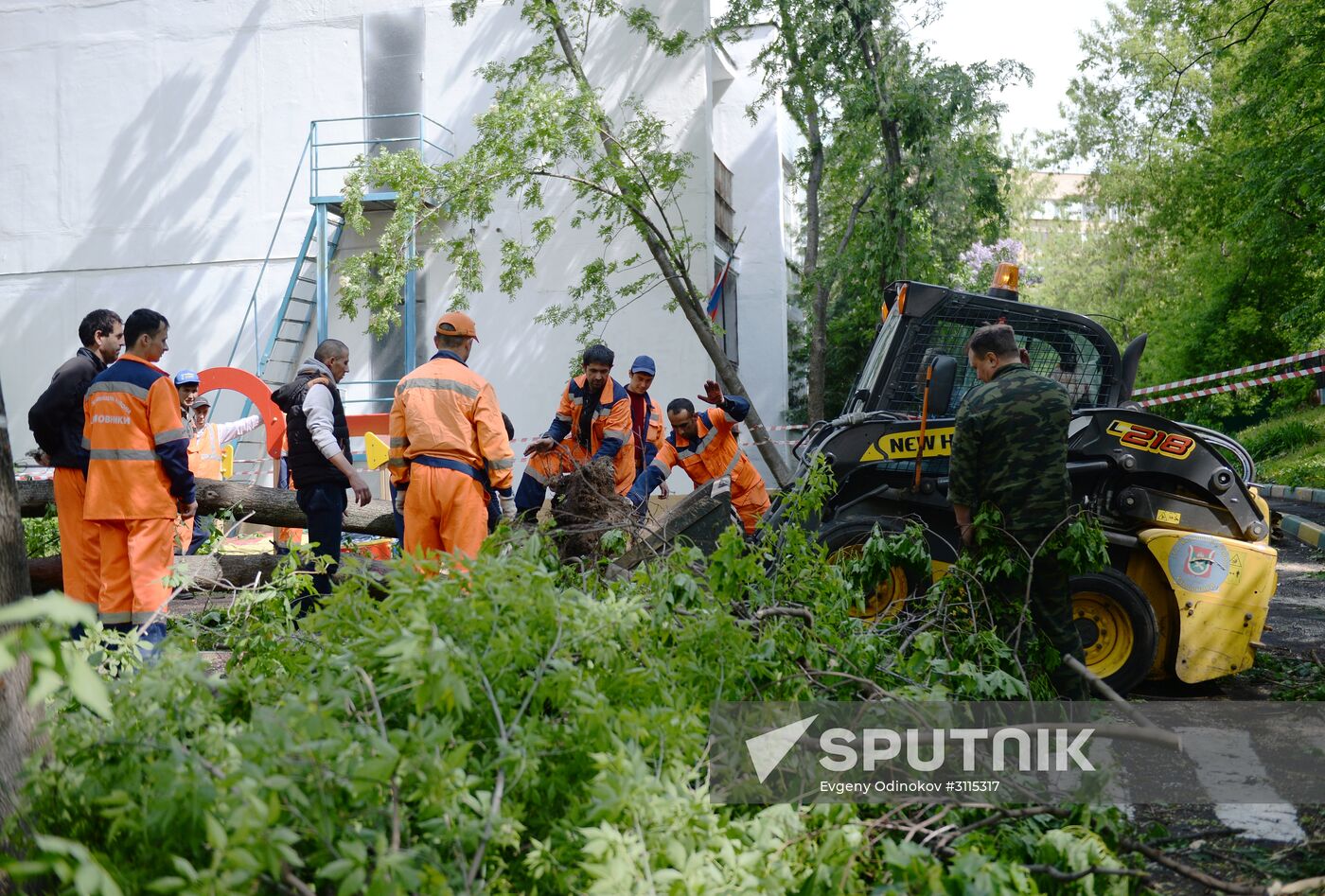 Cleanup operations after hurricane hits Moscow