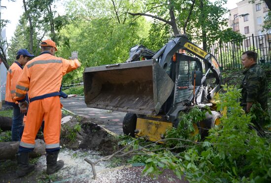 Cleanup operations after hurricane hits Moscow