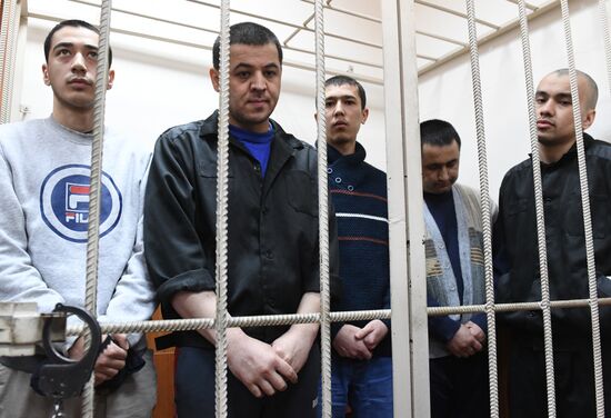 Court extends arrest warrant of defendants facing terrorist-attack charges
