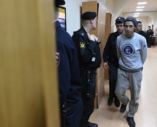 Court extends arrest warrant of defendants facing terrorist-attack charges