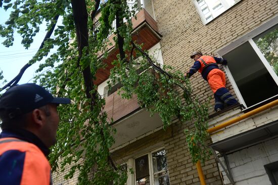Cleanup operations after hurricane hits Moscow