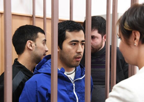Court extends arrest warrant of defendants facing terrorist-attack charges