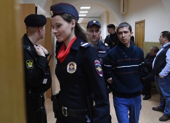 Court extends arrest warrant of defendants facing terrorist-attack charges