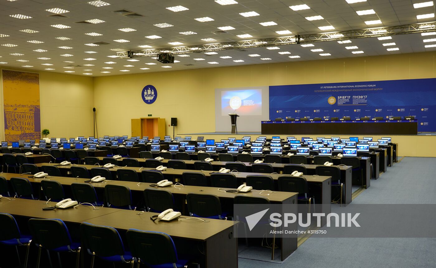 Preparations for the opening of St. Petersburg International Economic Forum