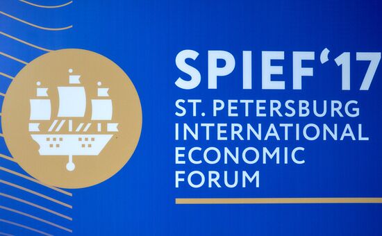 Preparations for the opening of St. Petersburg International Economic Forum