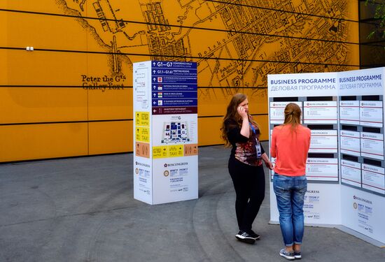 Preparations for the opening of St. Petersburg International Economic Forum