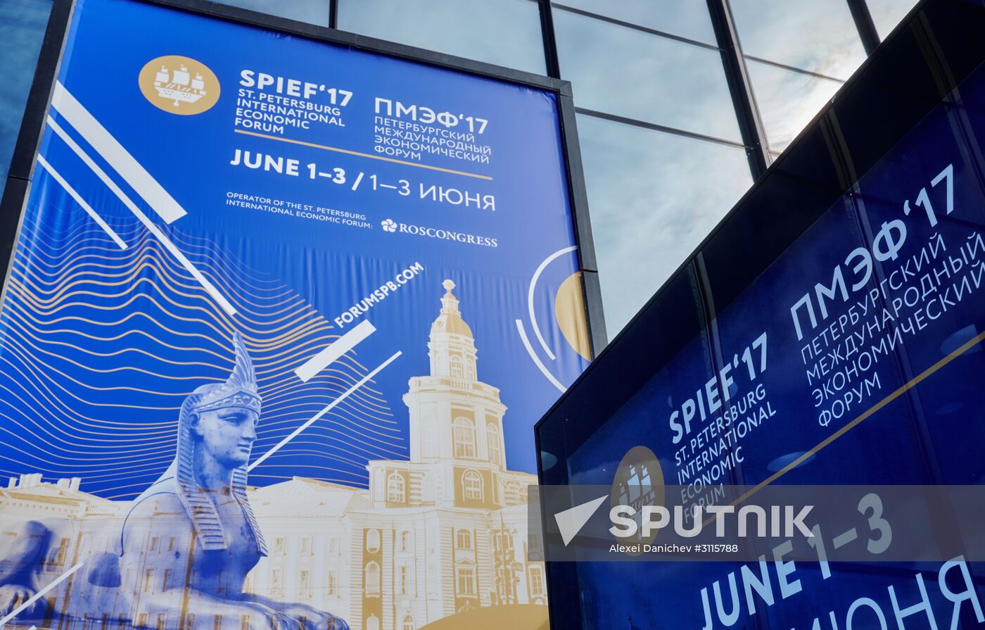 Preparations for the opening of St. Petersburg International Economic Forum