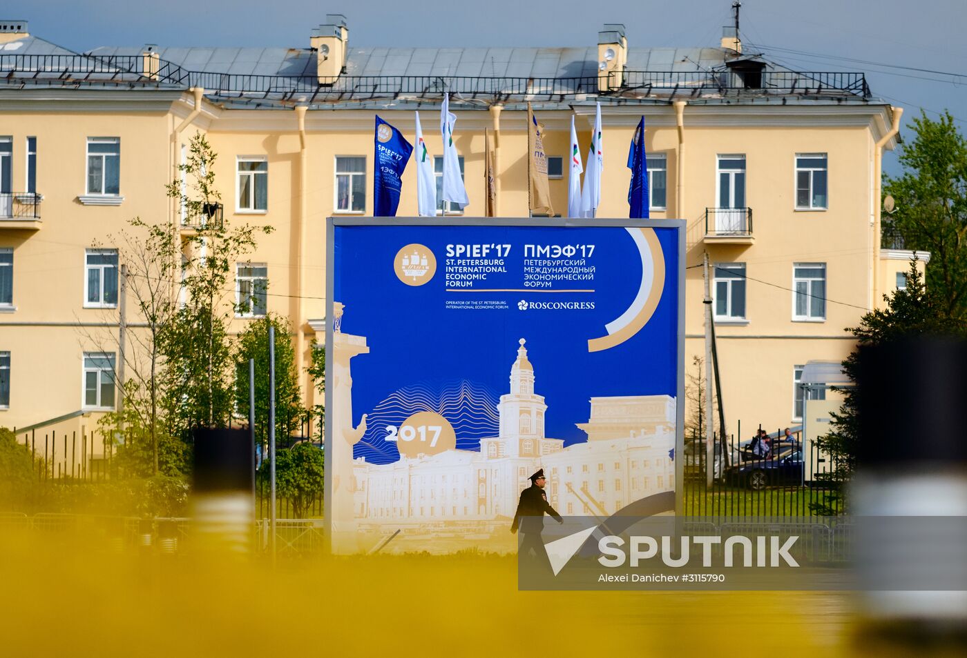Preparations for the opening of St. Petersburg International Economic Forum