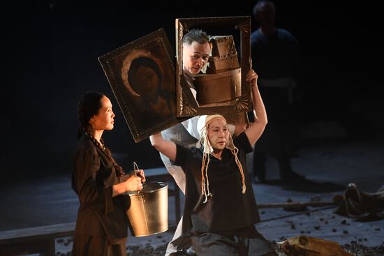 Demon show at Anton Chekhov Drama Festival