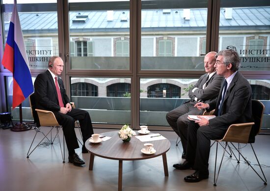 President Vladimir Putin interviewed by Le Figaro