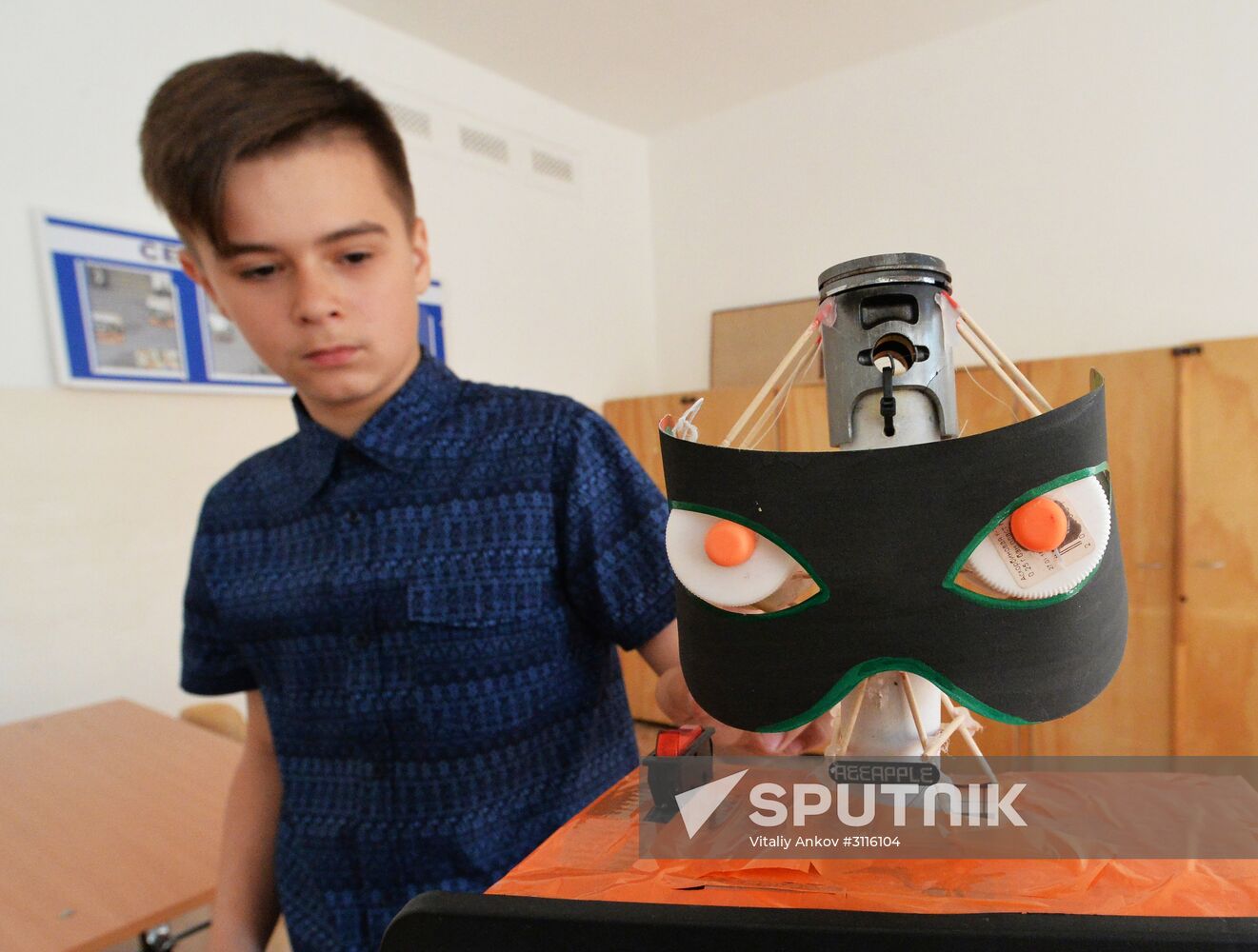 Fifth grader from Vladivostok creates robot