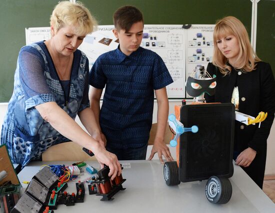 Fifth grader from Vladivostok creates robot