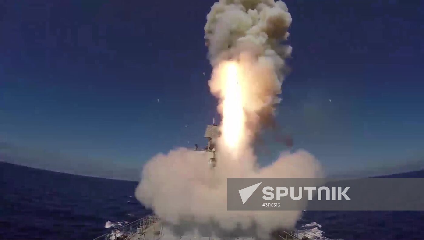Russian Navy ships launch Kalibr cruise missiles at ISIS facilities near Palmyra