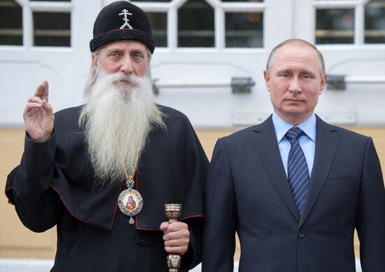 President Vladimir Putin visits Rogozhskaya Zastava Spiritual Center of Russian Orthodox Old-Rite Church in Moscow