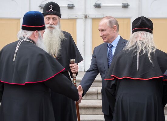 President Vladimir Putin visits Rogozhskaya Zastava Spiritual Center of Russian Orthodox Old-Rite Church in Moscow