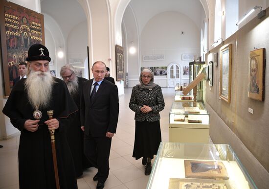 President Vladimir Putin visits Rogozhskaya Zastava Spiritual Center of Russian Orthodox Old-Rite Church in Moscow