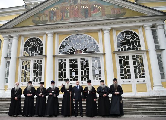 President Vladimir Putin visits Rogozhskaya Zastava Spiritual Center of Russian Orthodox Old-Rite Church in Moscow
