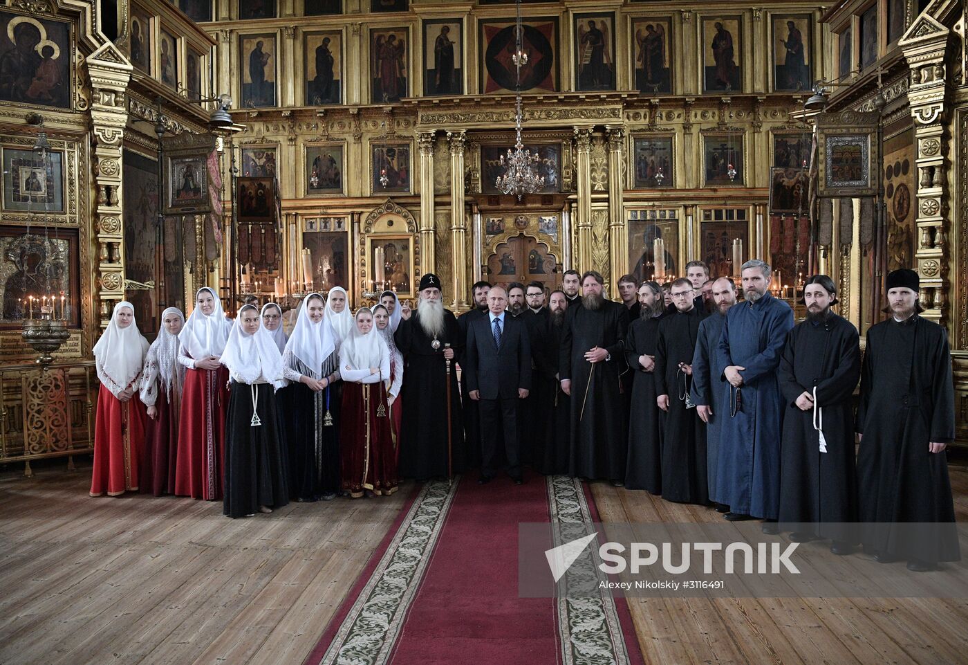 President Vladimir Putin visits Rogozhskaya Zastava Spiritual Center of Russian Orthodox Old-Rite Church in Moscow