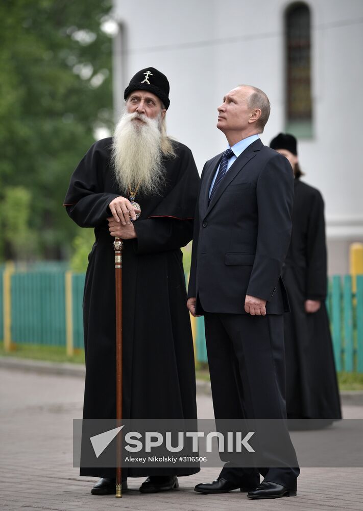 President Vladimir Putin visits Rogozhskaya Zastava Spiritual Center of Russian Orthodox Old-Rite Church in Moscow