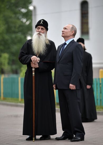 President Vladimir Putin visits Rogozhskaya Zastava Spiritual Center of Russian Orthodox Old-Rite Church in Moscow