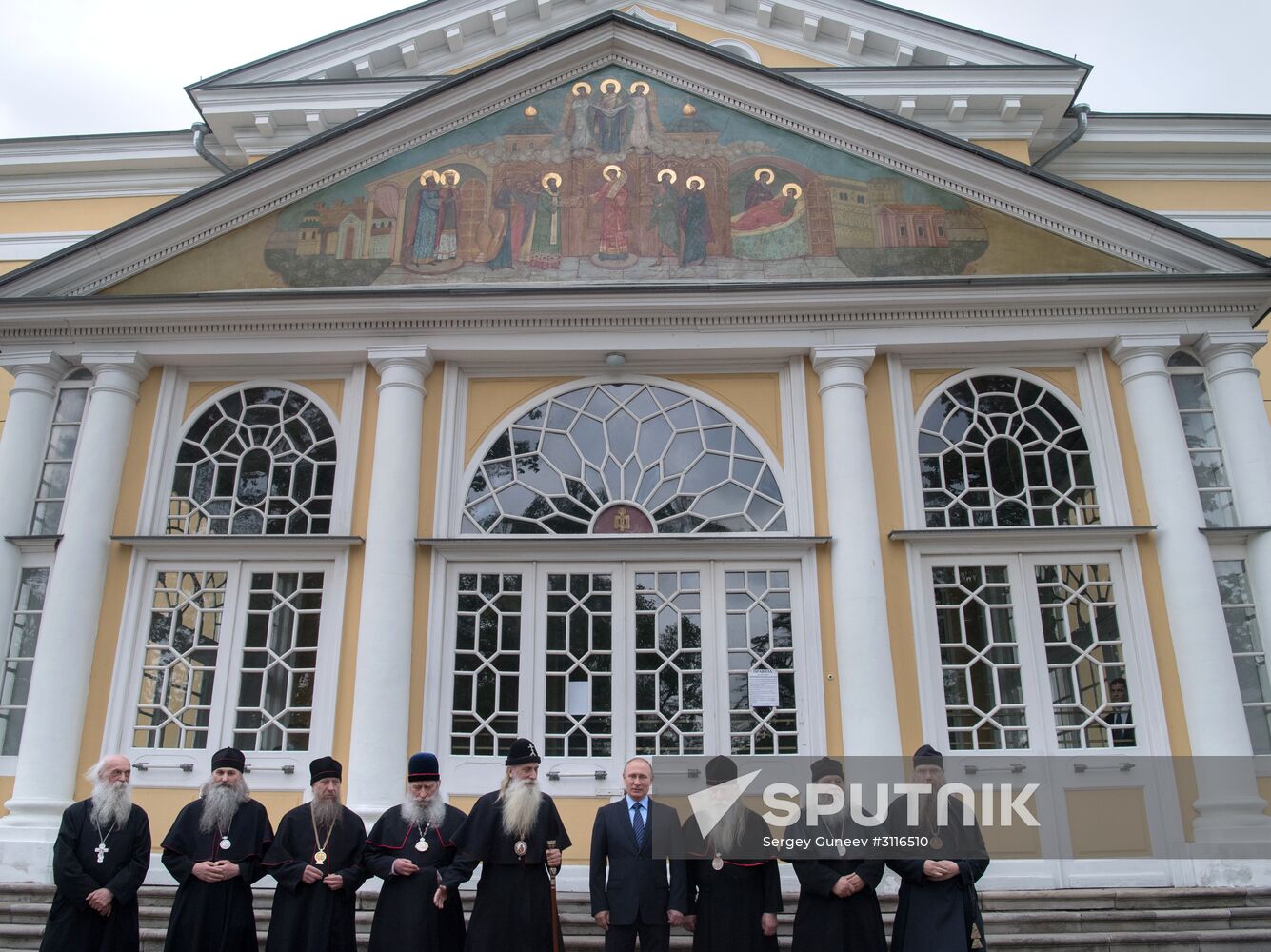 President Vladimir Putin visits Rogozhskaya Zastava Spiritual Center of Russian Orthodox Old-Rite Church in Moscow