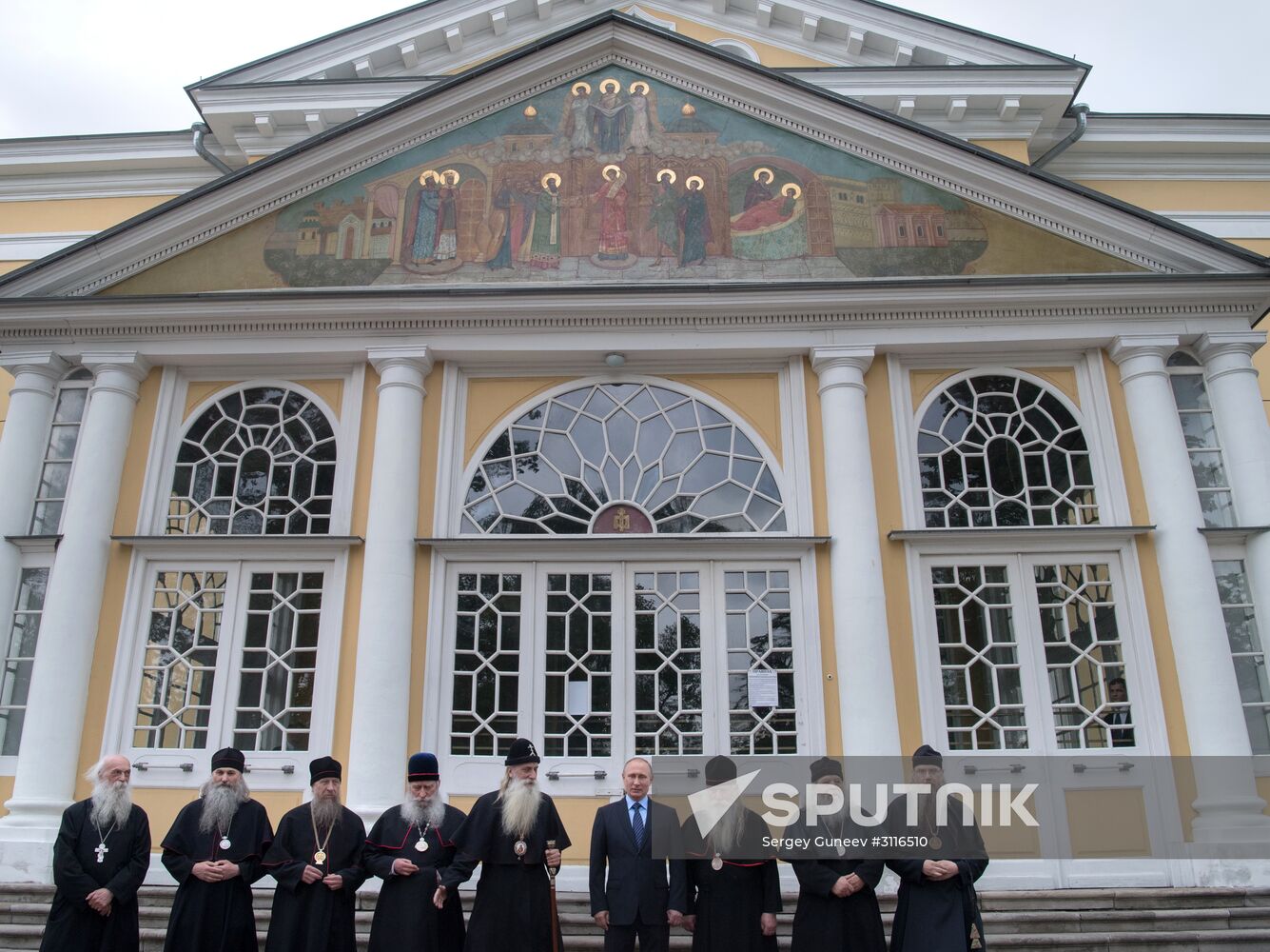 President Vladimir Putin visits Rogozhskaya Zastava Spiritual Center of Russian Orthodox Old-Rite Church in Moscow
