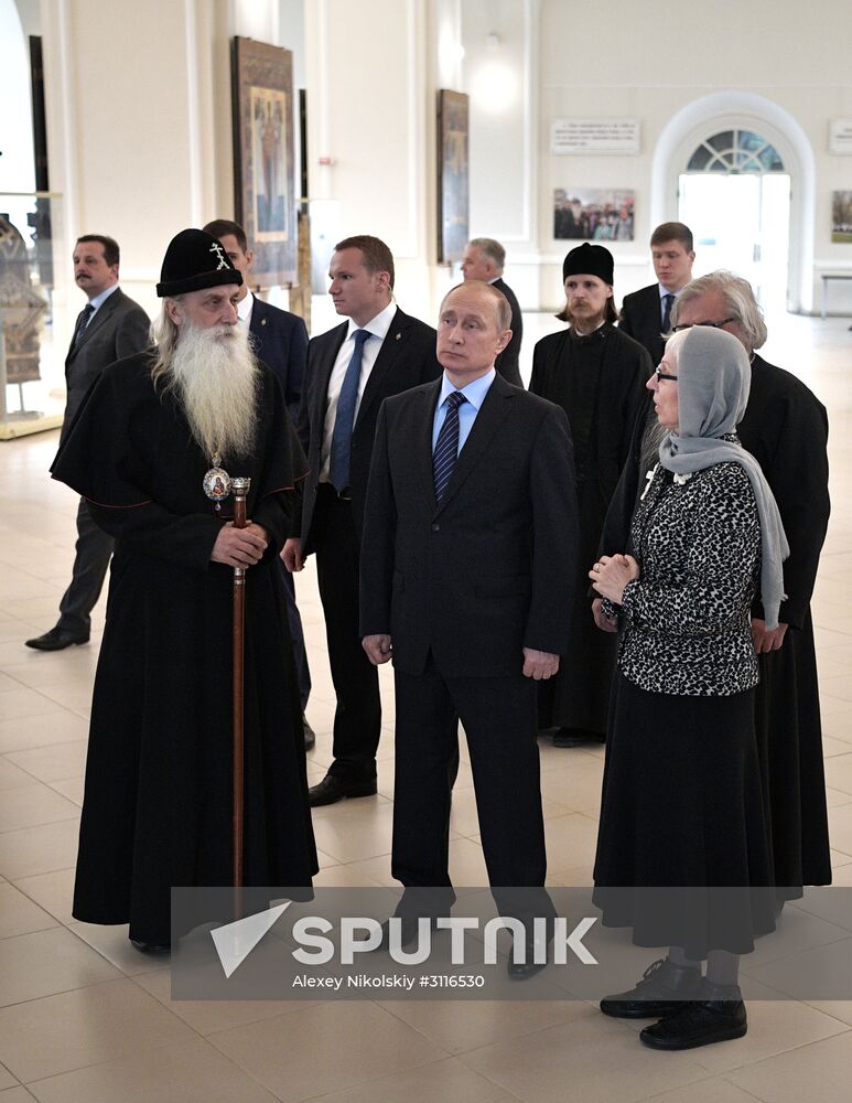 President Vladimir Putin visits Rogozhskaya Zastava Spiritual Center of Russian Orthodox Old-Rite Church in Moscow