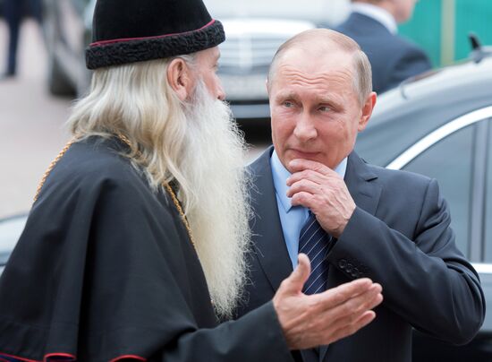 President Vladimir Putin visits Rogozhskaya Zastava Spiritual Center of Russian Orthodox Old-Rite Church in Moscow