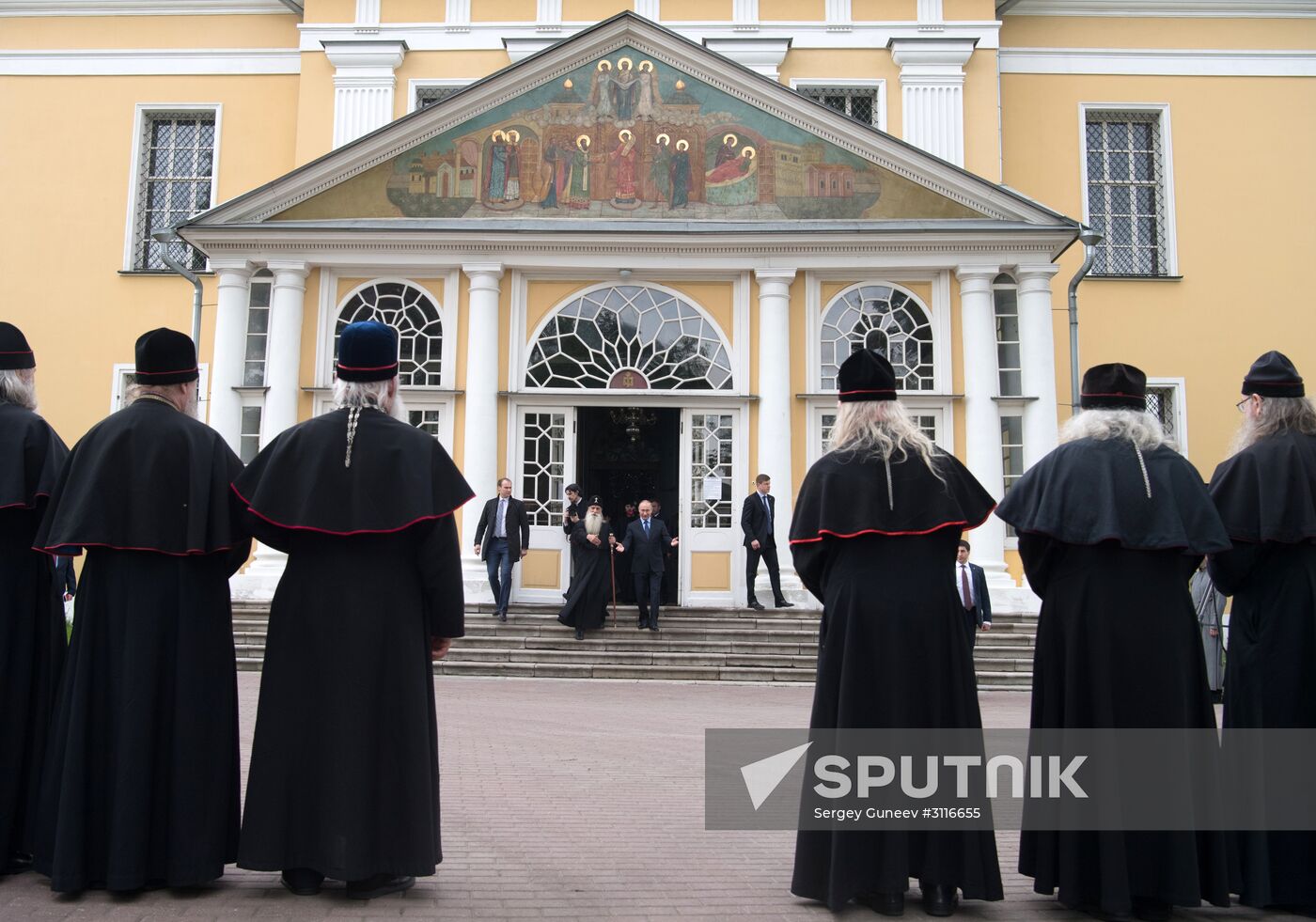 President Vladimir Putin visits Rogozhskaya Zastava Spiritual Center of Russian Orthodox Old-Rite Church in Moscow