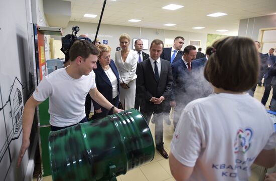 Prime Minister Dmitry Medvedev tours Quantorium children's technopark