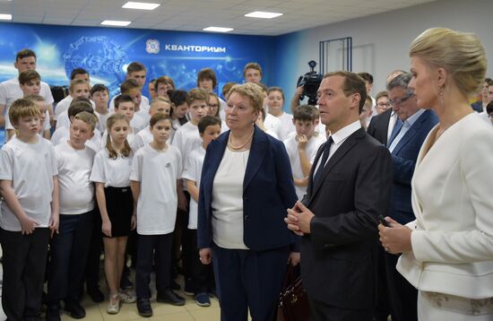 Prime Minister Dmitry Medvedev tours Quantorium children's technopark