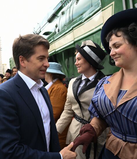 Times and Epochs: The Gathering international festival of historic reenactment opens