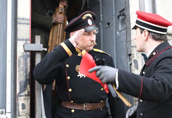 Times and Epochs: The Gathering international festival of historic reenactment opens