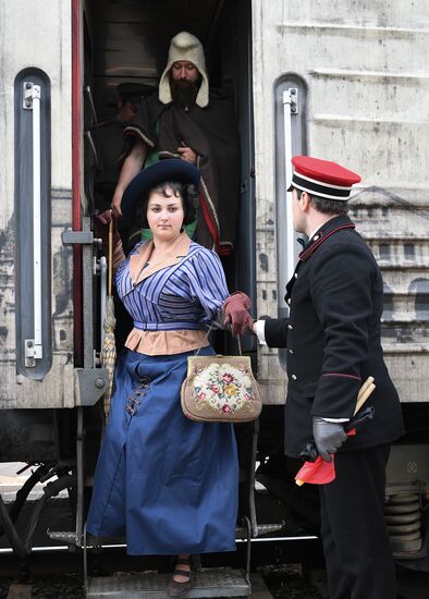 Times and Epochs: The Gathering international festival of historic reenactment opens