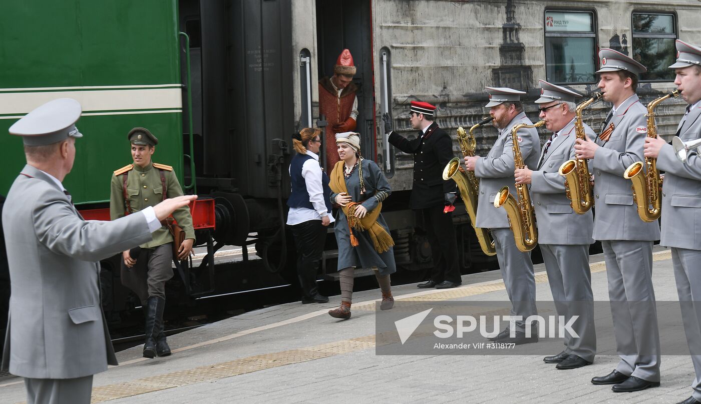 Times and Epochs: The Gathering international festival of historic reenactment opens