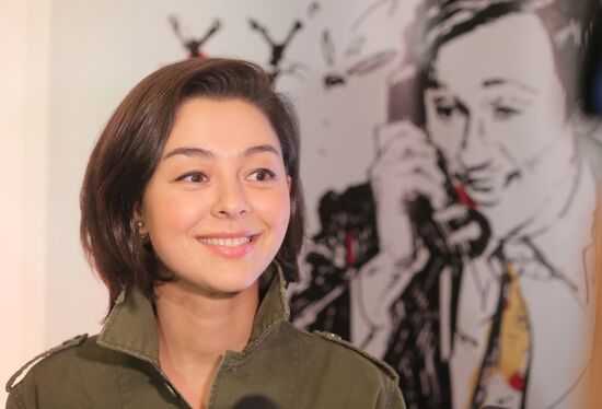 News conference on "Film on Stage" project
