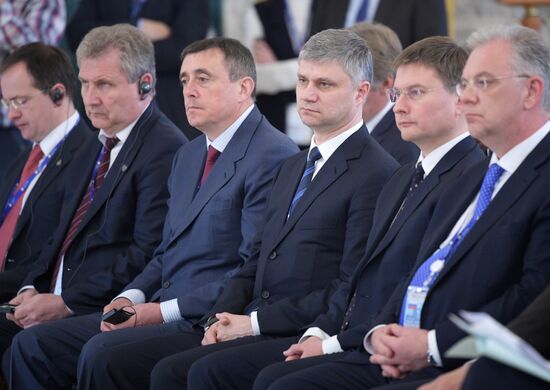 Russian President Vladimir Putin attends 2017 St. Petersburg International Economic Forum