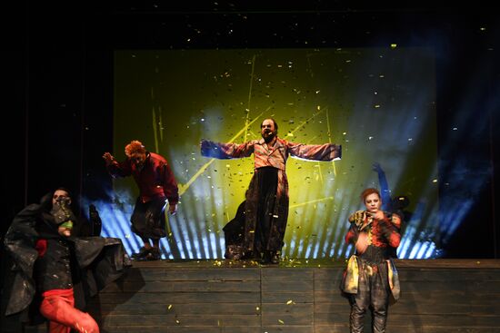 Final rehearsal of "...Souls" at Pyotr Fomenko Workshop theater