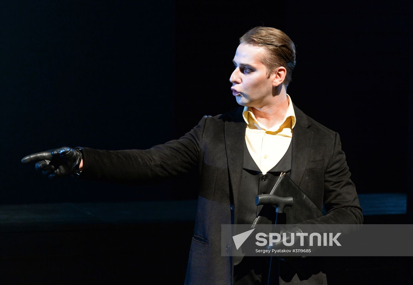 Final rehearsal of "...Souls" at Pyotr Fomenko Workshop theater