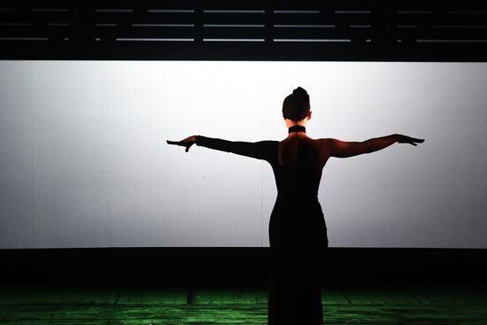 Final rehearsal of "...Souls" at Pyotr Fomenko Workshop theater