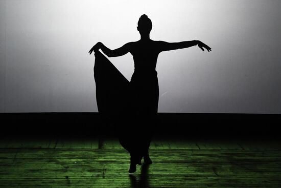 Final rehearsal of "...Souls" at Pyotr Fomenko Workshop theater