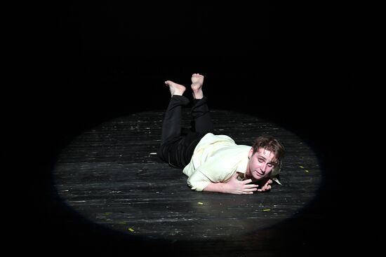 Final rehearsal of "...Souls" at Pyotr Fomenko Workshop theater