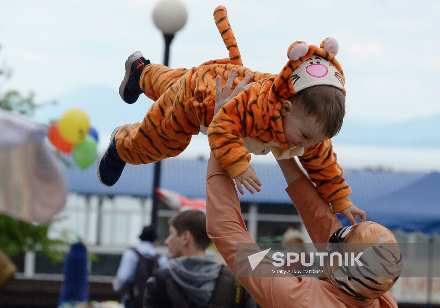 Stroller parade in Russian cities