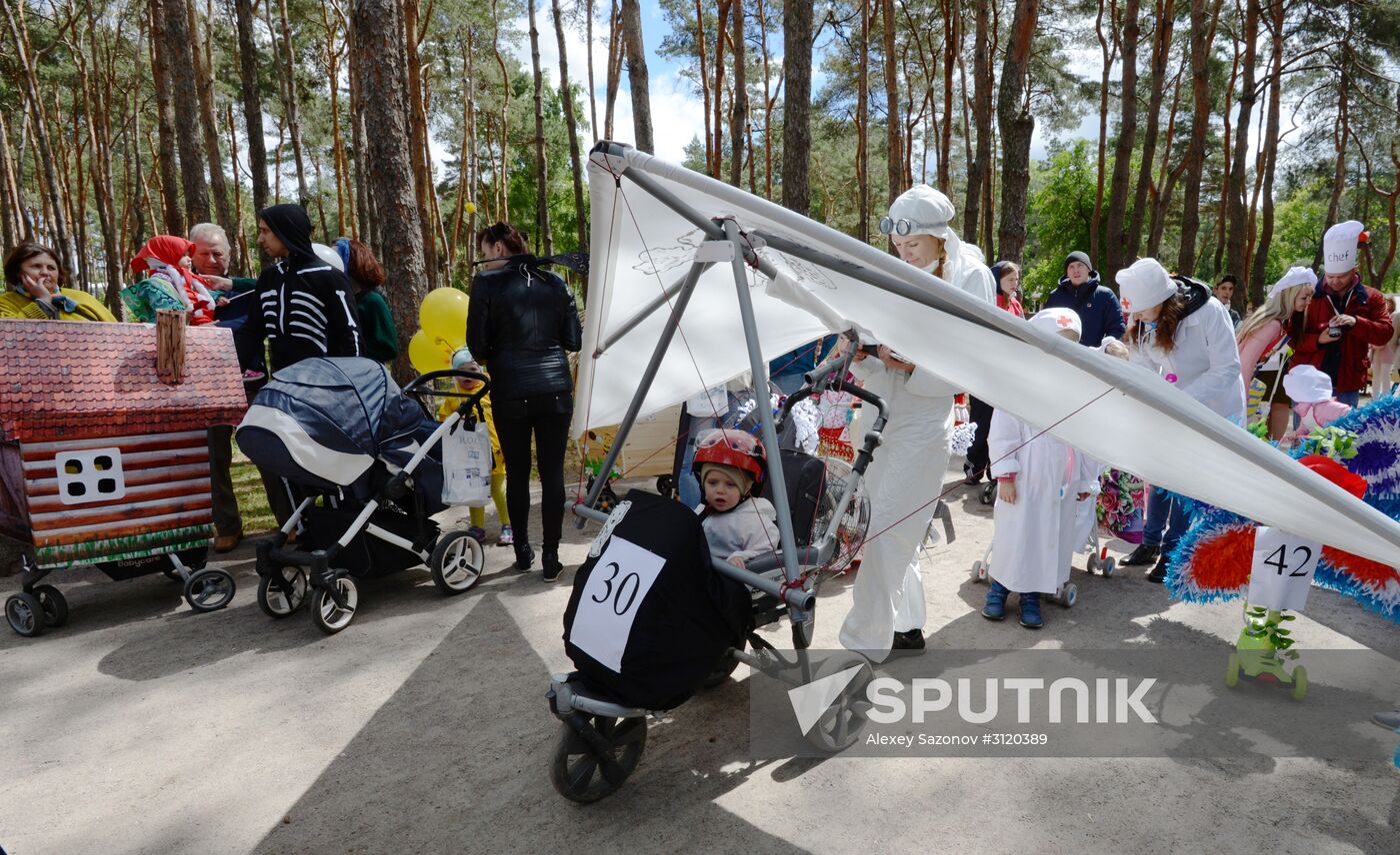 Stroller parade in Russian cities